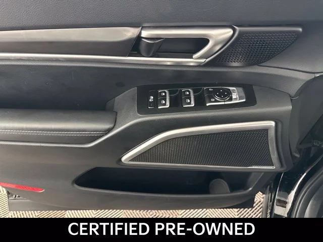 Used 2025 Black Kia S image 24