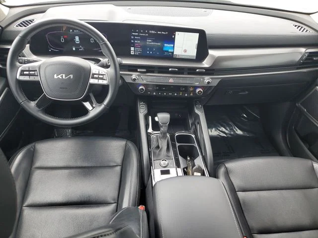 Used 2023 White Kia S image 14