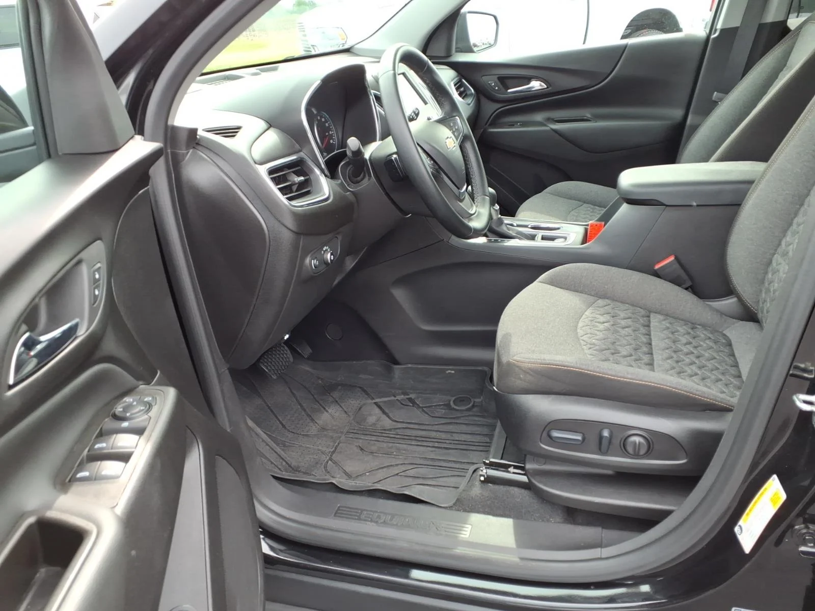 Used 2024 Mosaic Black Metallic Chevrolet LT image 19