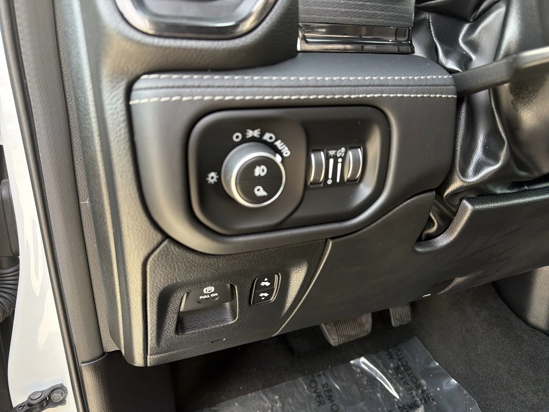 2024 RAM Ram 1500 Pickup Limited - Photo 23