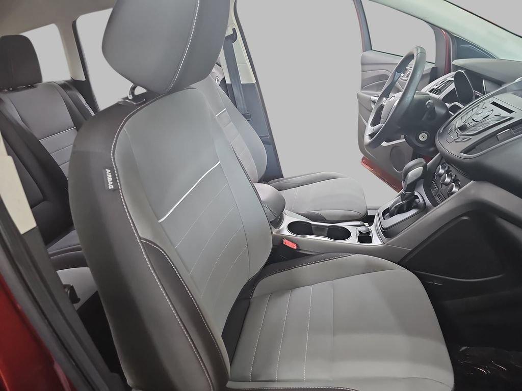 Used 2015 White Ford SE image 13
