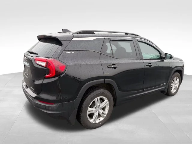 Used 2022 Ebony Twilight Metallic GMC SLE image 6