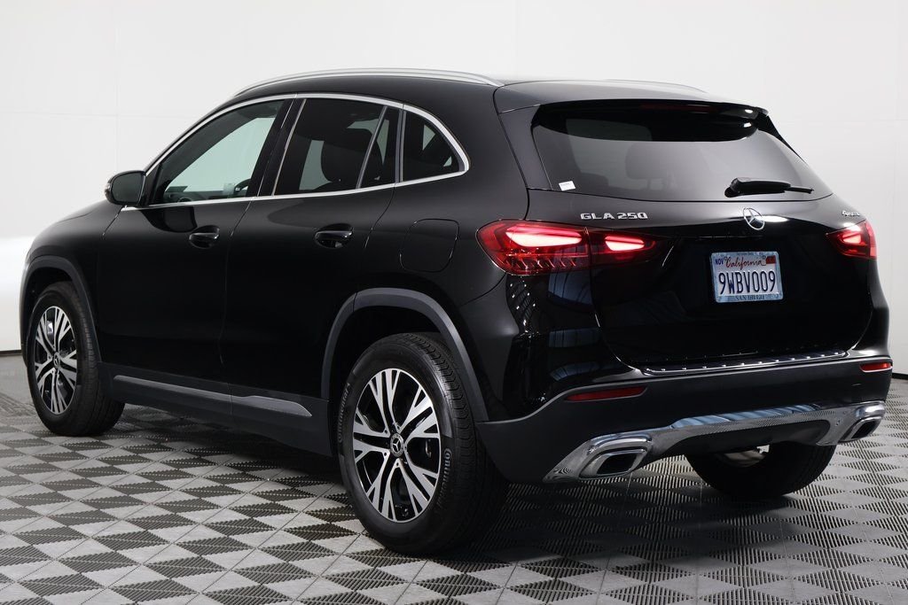 Certified Used 2026 Night Black Mercedes-Benz GLA 250 image 6