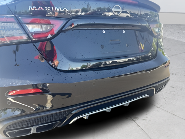 Used 2023 Black Nissan SR image 25