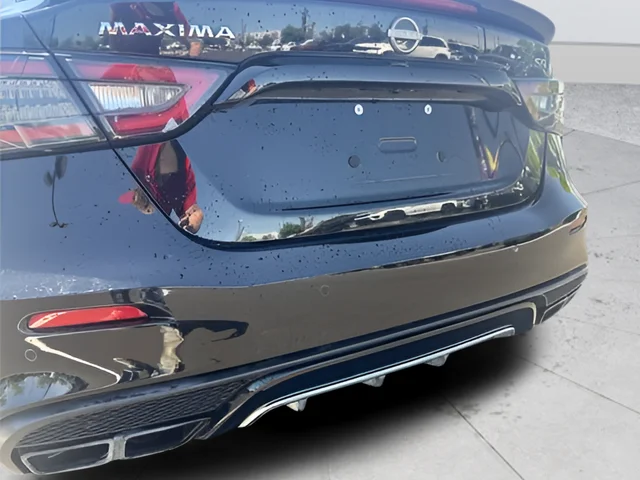 Used 2023 Black Nissan SR image 25
