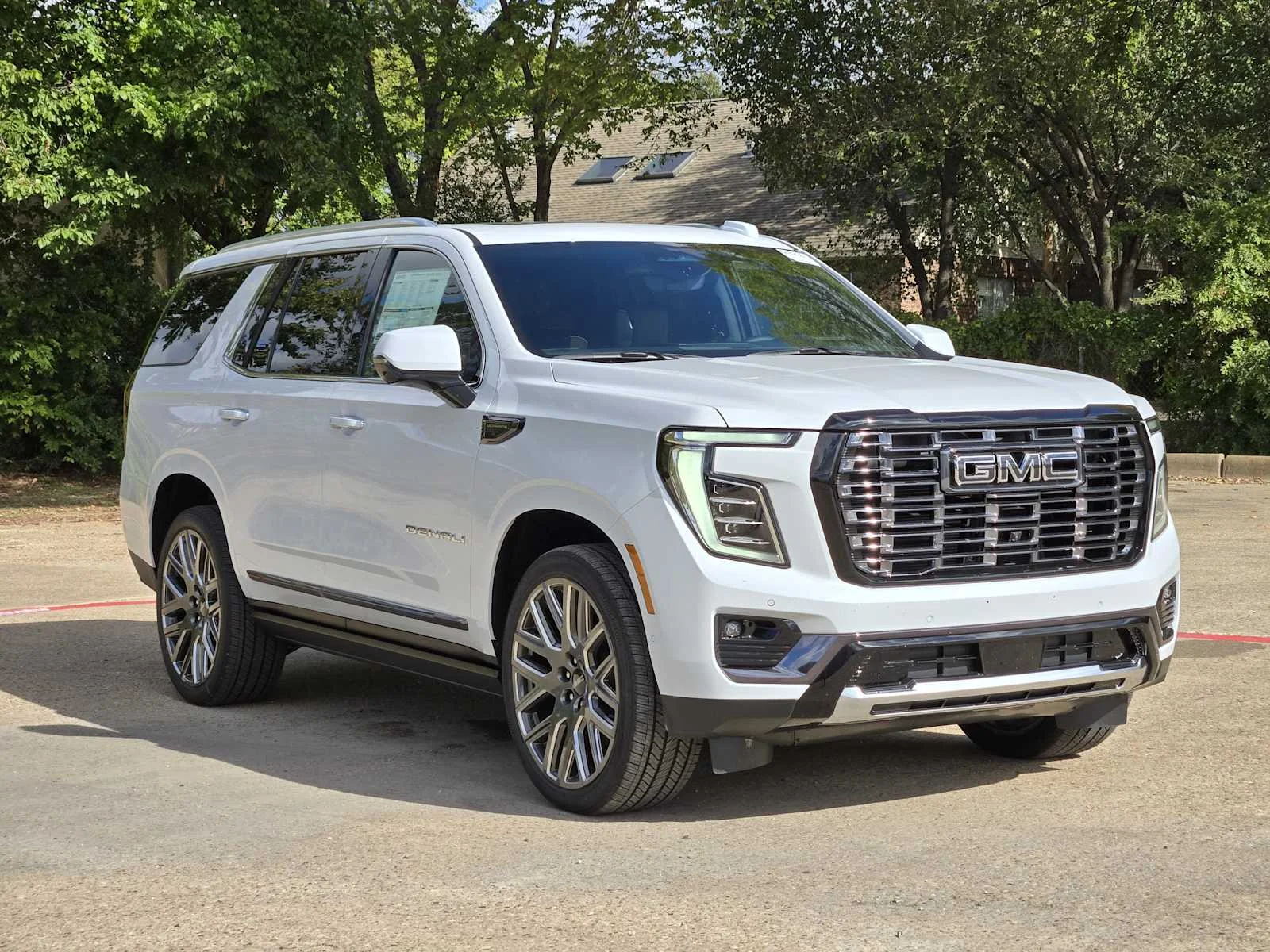 New 2027 Glacier White Tricoat GMC Denali Ultimate image 2