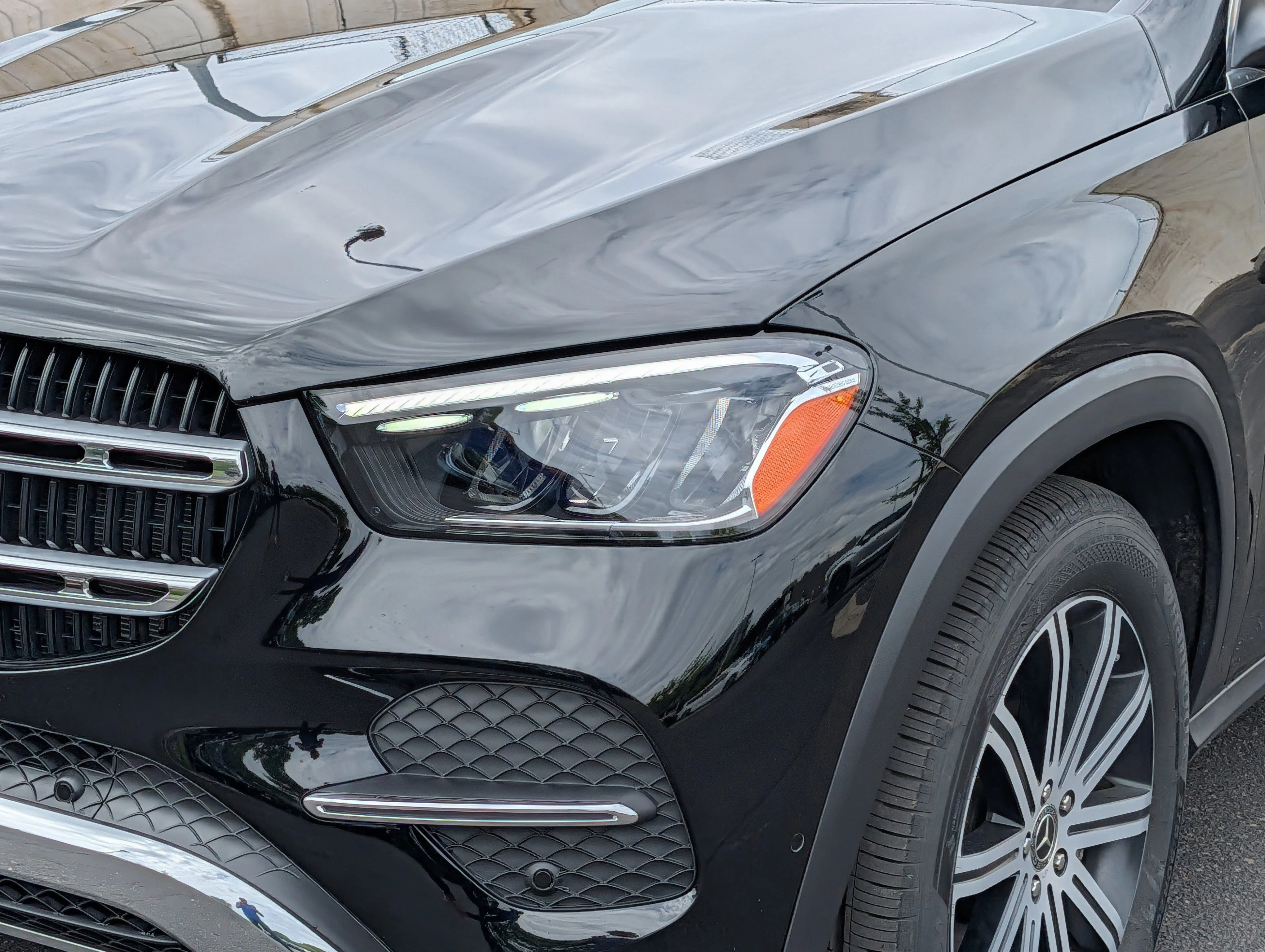 Used 2024 Black Mercedes-Benz GLE 450 image 17