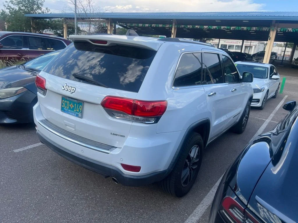 Used 2019 White Jeep Limited image 5