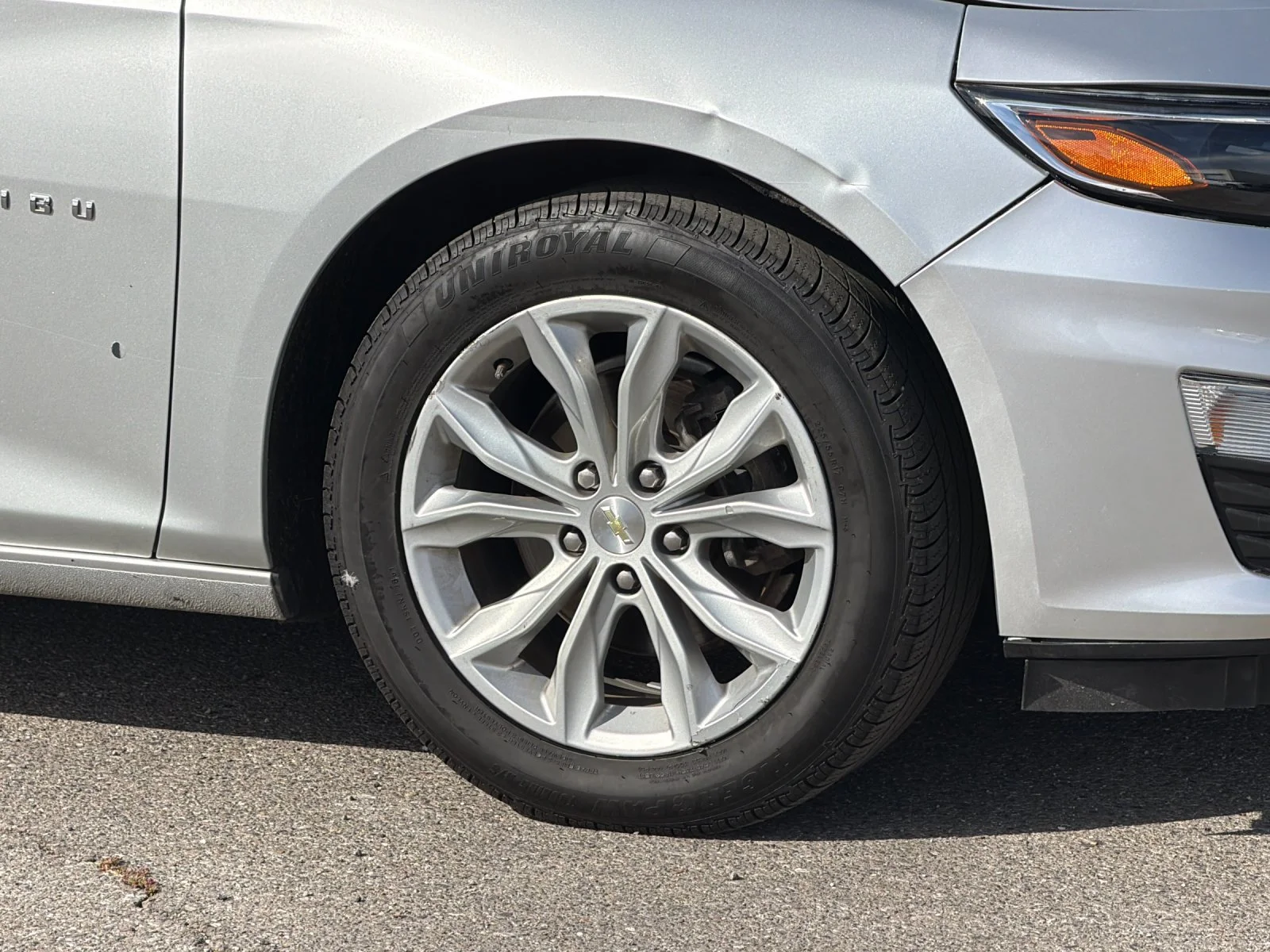 Used 2020 SILVER ICE METALLIC Chevrolet LT image 34
