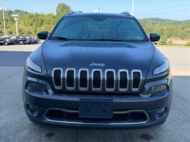 Used 2016 Granite Crystal Metallic Clearcoat Jeep Limited image 16