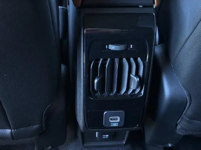 Used 2025 White Jeep Limited image 18