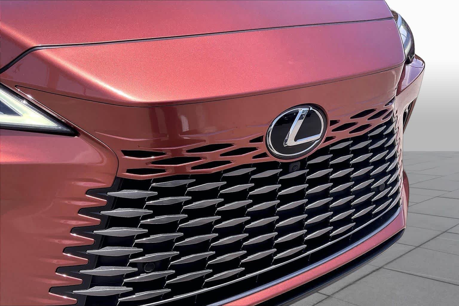 Used 2023 Copper Crest Lexus Luxury image 28