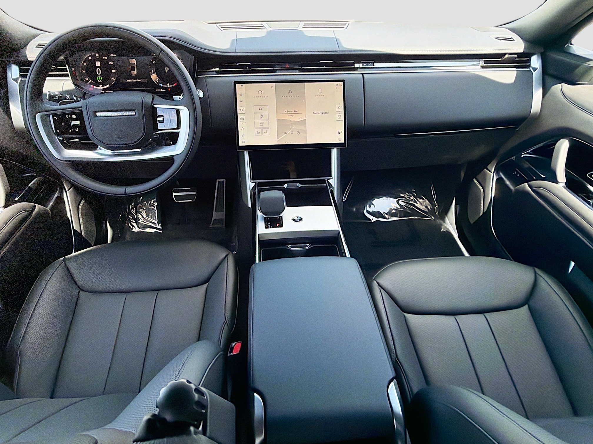 New 2026 Ostuni Pearl White LAND ROVER SE 7 Seats image 16