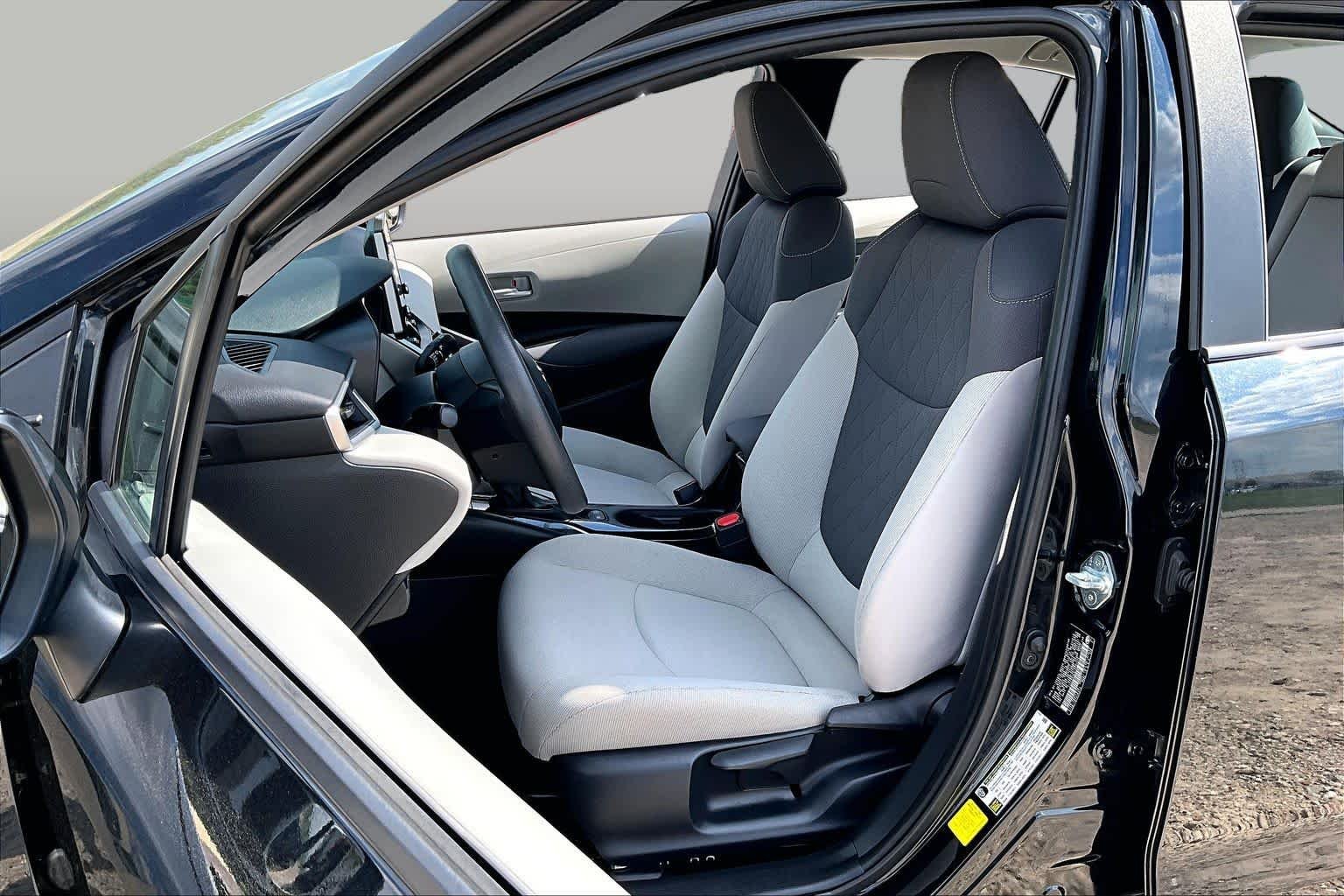 Used 2020 Black Sand Pearl Toyota LE image 8