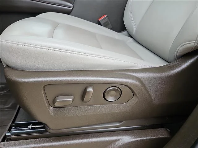 Used 2025 Sterling Gray Metallic Chevrolet Z71 4x4 image 13