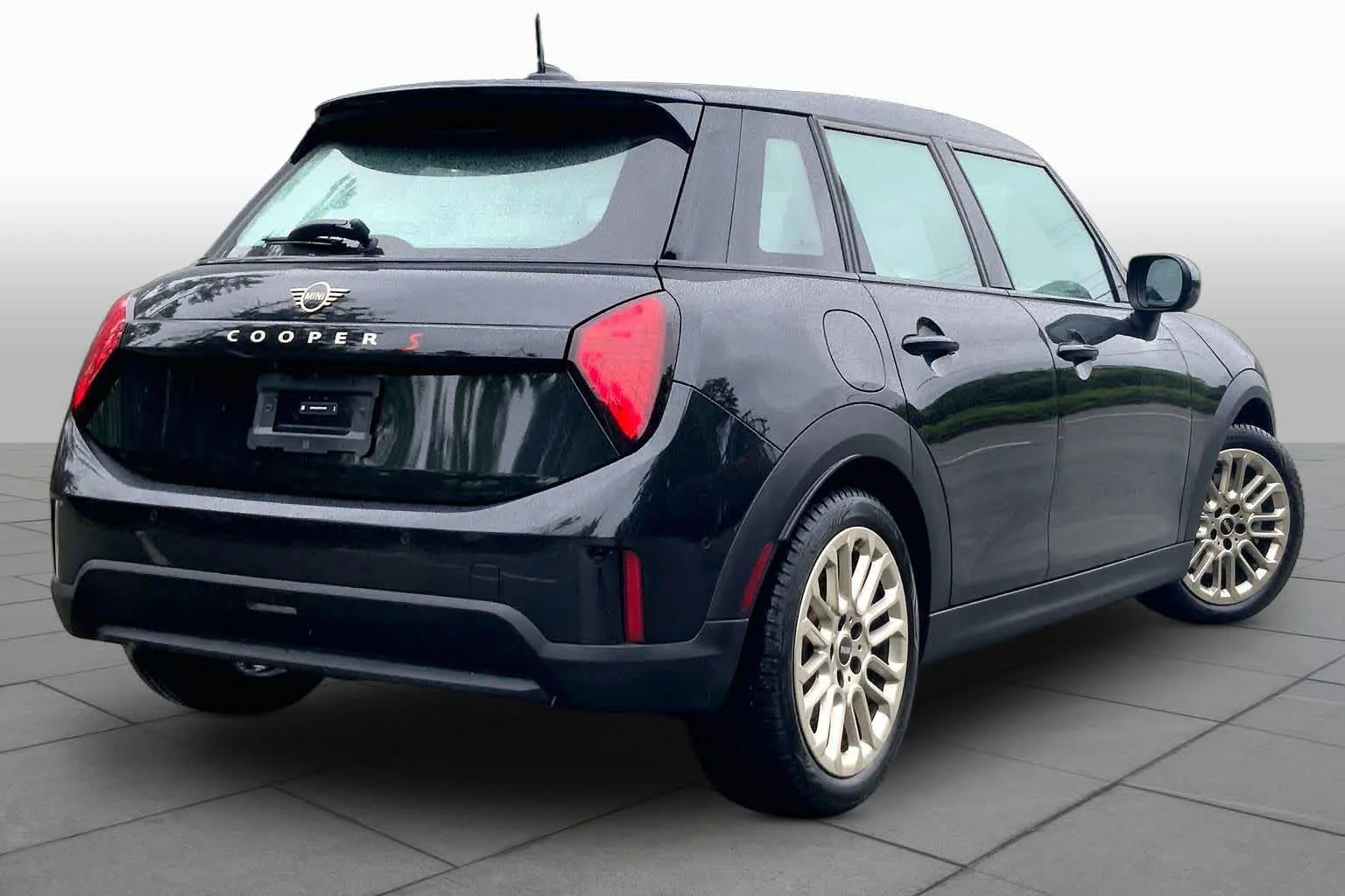 Certified Used 2026 Midnight Black II Metallic MINI Cooper S image 11