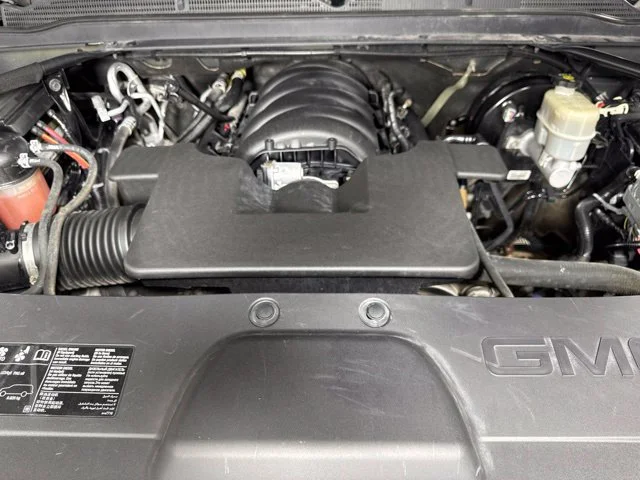 Used 2020 Steel Metallic GMC SLT image 9