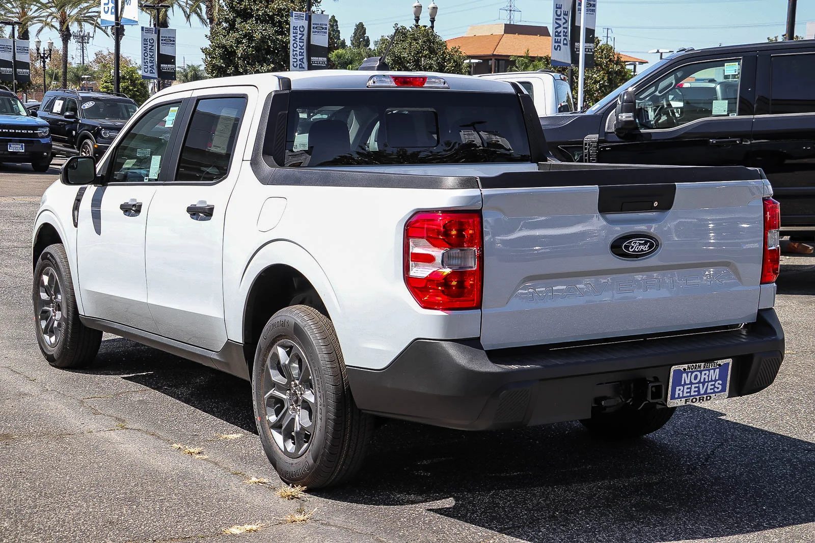 New 2026 Space White Metallic Ford XLT image 8