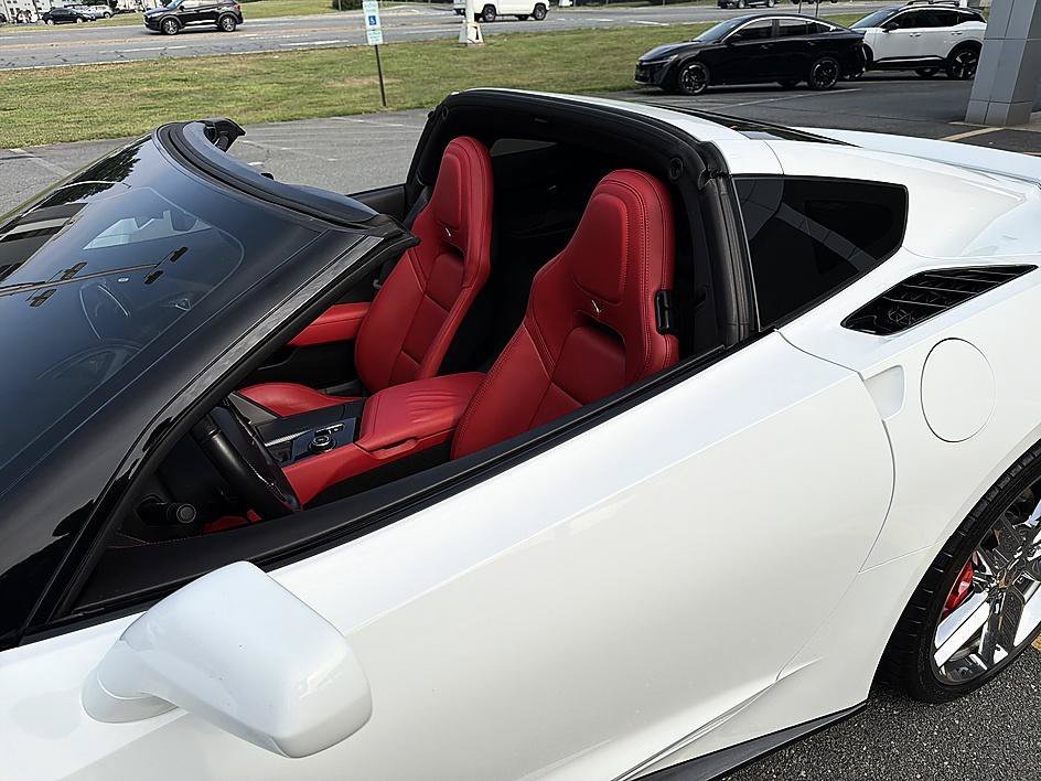 Used 2015 Arctic White Chevrolet Z51 2LT image 28