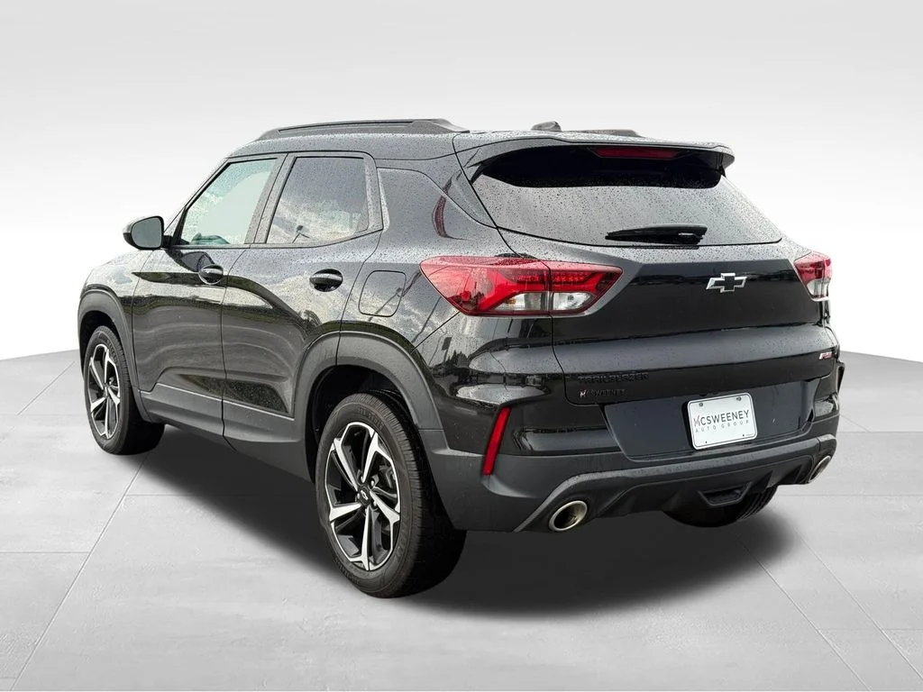 Used 2022 Black Chevrolet RS image 3