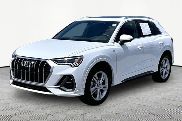 2023 Audi Q3 Premium Plus