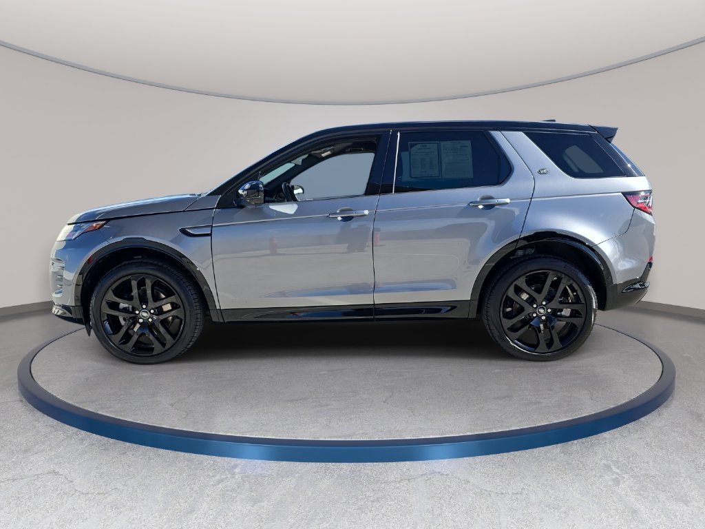 Used 2025 Gray Land Rover SE image 8