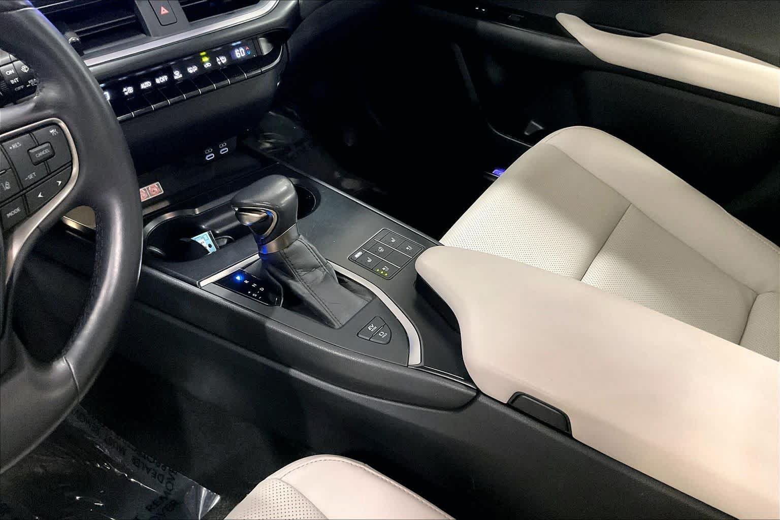 Used 2023 Caviar Lexus Premium image 17