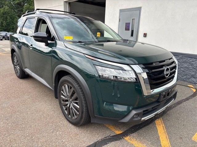Used 2023 Obsidian Green Pearl/Super Black Nissan SL image 1
