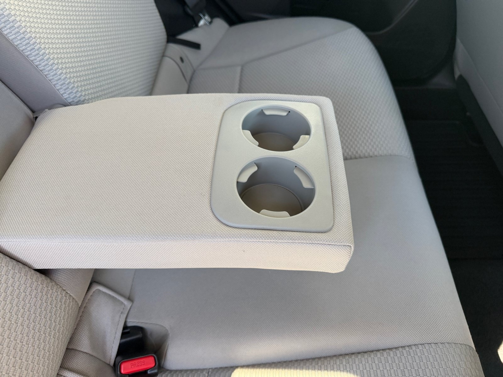 Used 2015 Satin White Pearl Subaru 2.5i Premium image 35