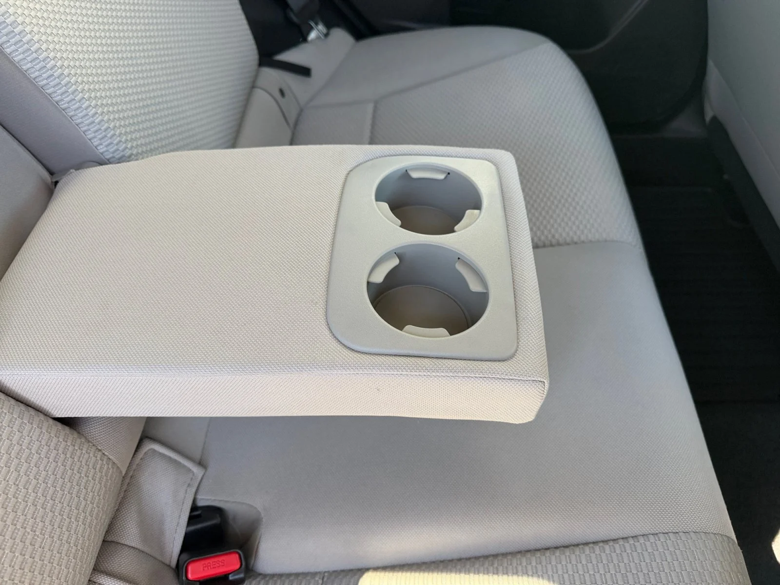 Used 2015 Satin White Pearl Subaru 2.5i Premium image 35