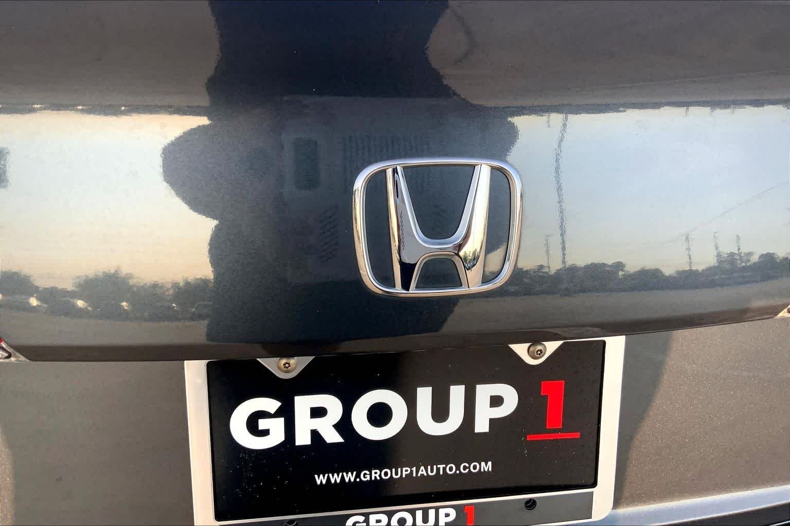 Used 2025 Rallye Red Honda LX image 10