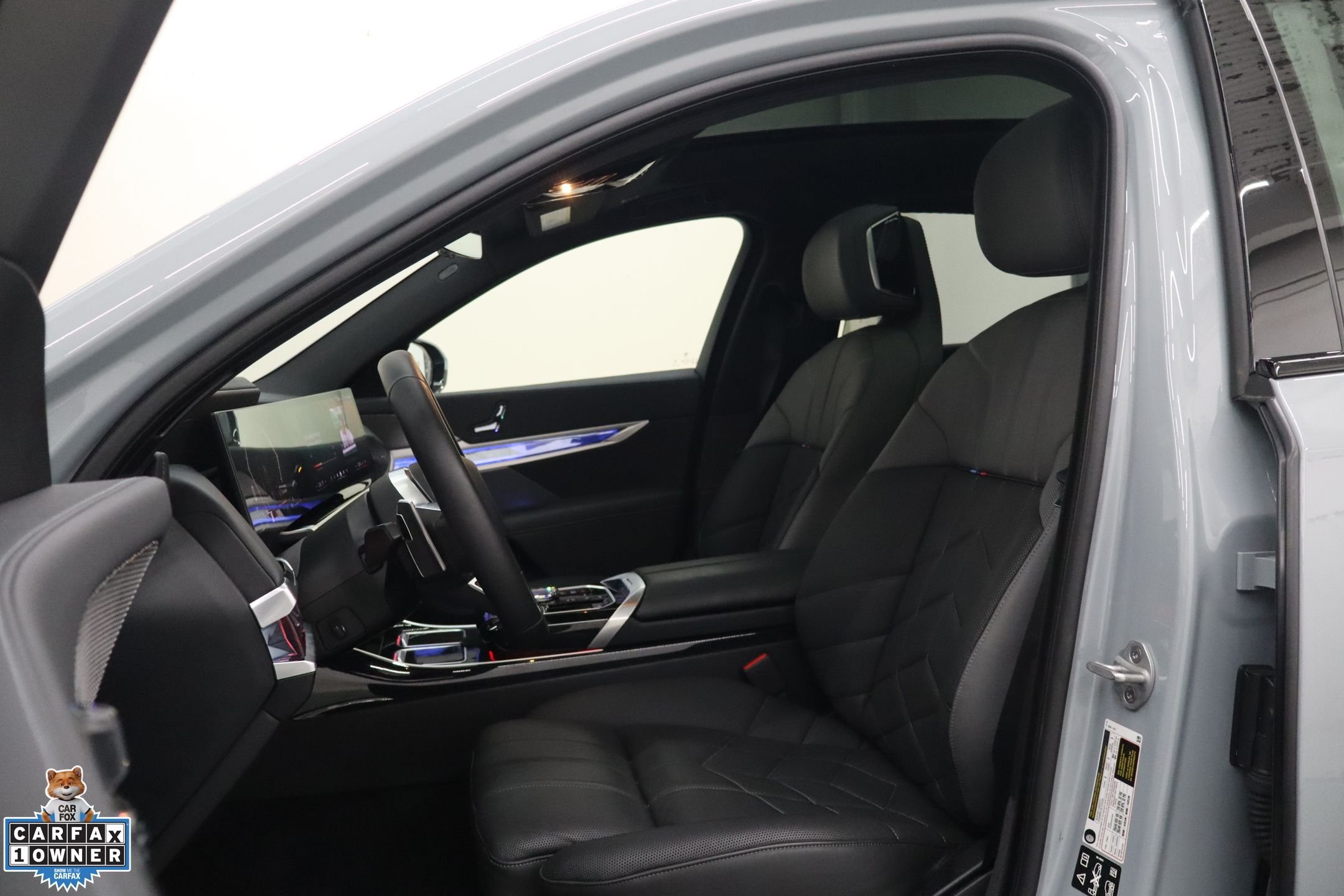 Used 2026 Black BMW 740i xDrive image 11