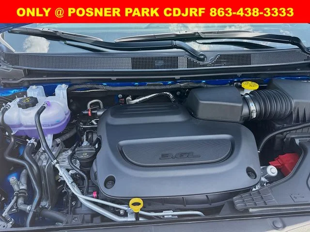 New 2027 Hydro Blue Pearl-Coat Exterior Paint Chrysler  image 32