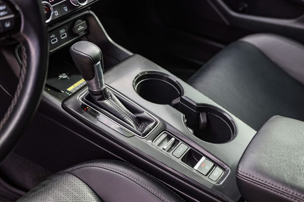 2024 Honda Civic Hatchback Sport Touring - Photo 19
