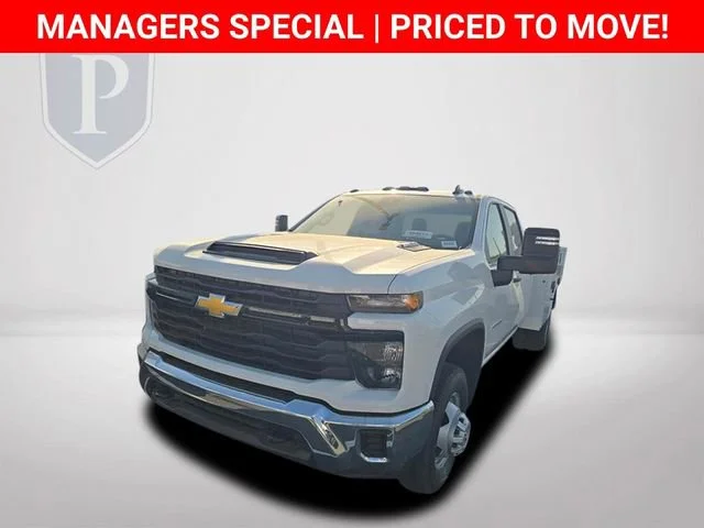 New 2026 Summit White Chevrolet Work Truck image 12