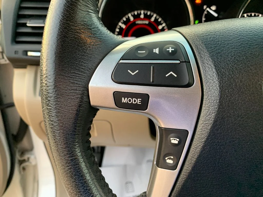 Used 2012 White Toyota Limited image 27