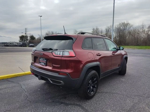 Used 2020 Red Jeep Trailhawk image 7