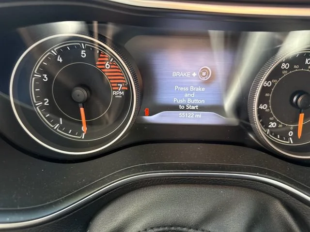 Used 2019 Diamond Black Crystal Pearlcoat Jeep Limited image 20
