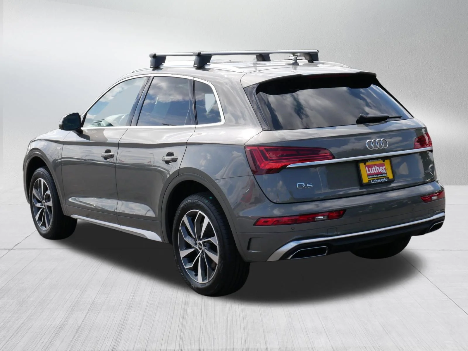Used 2023 Gray Audi S line Premium image 5
