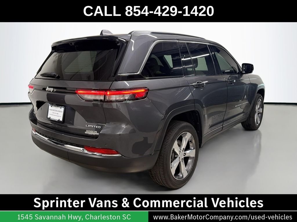 Used 2025 Gray Metallic Jeep Limited image 9