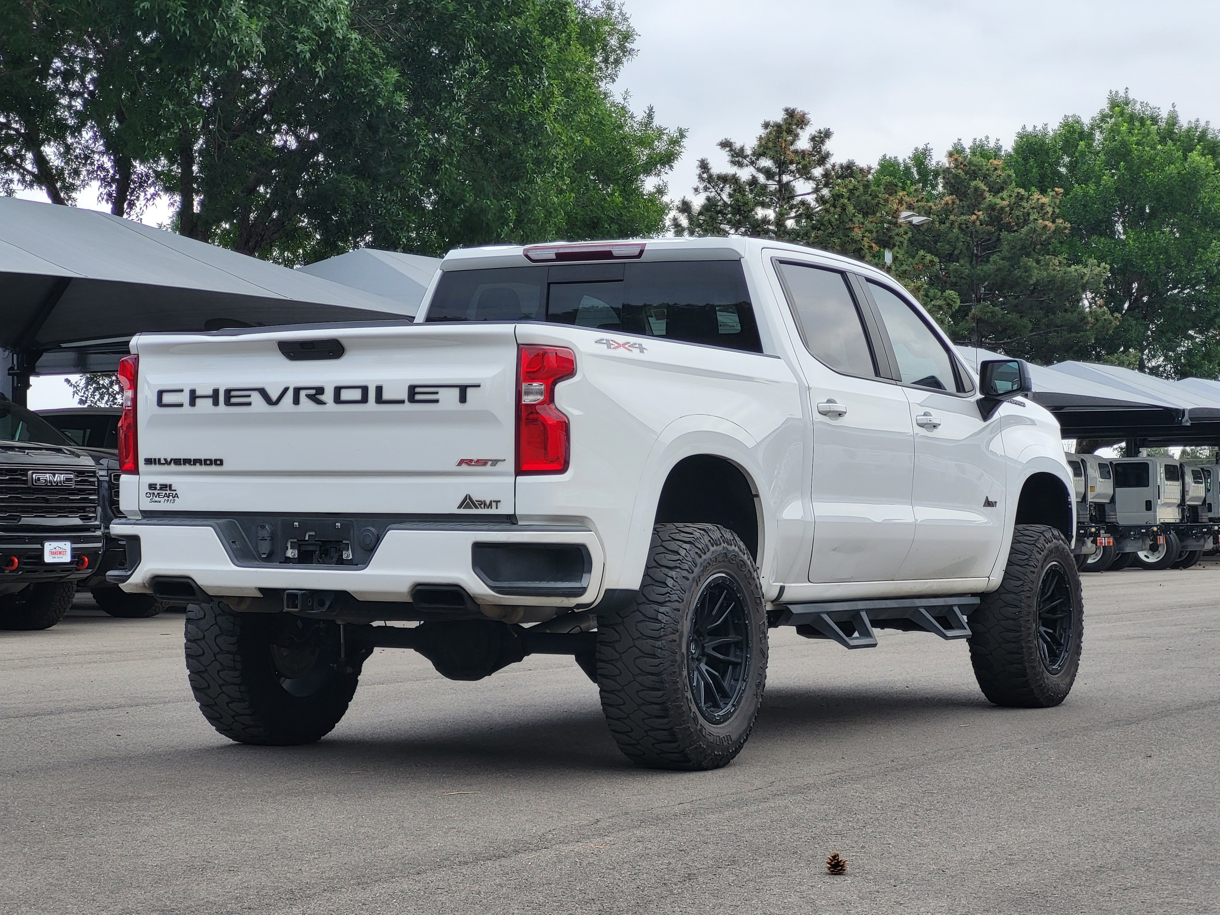 Used 2021 SUMMIT WHITE Chevrolet RST image 7