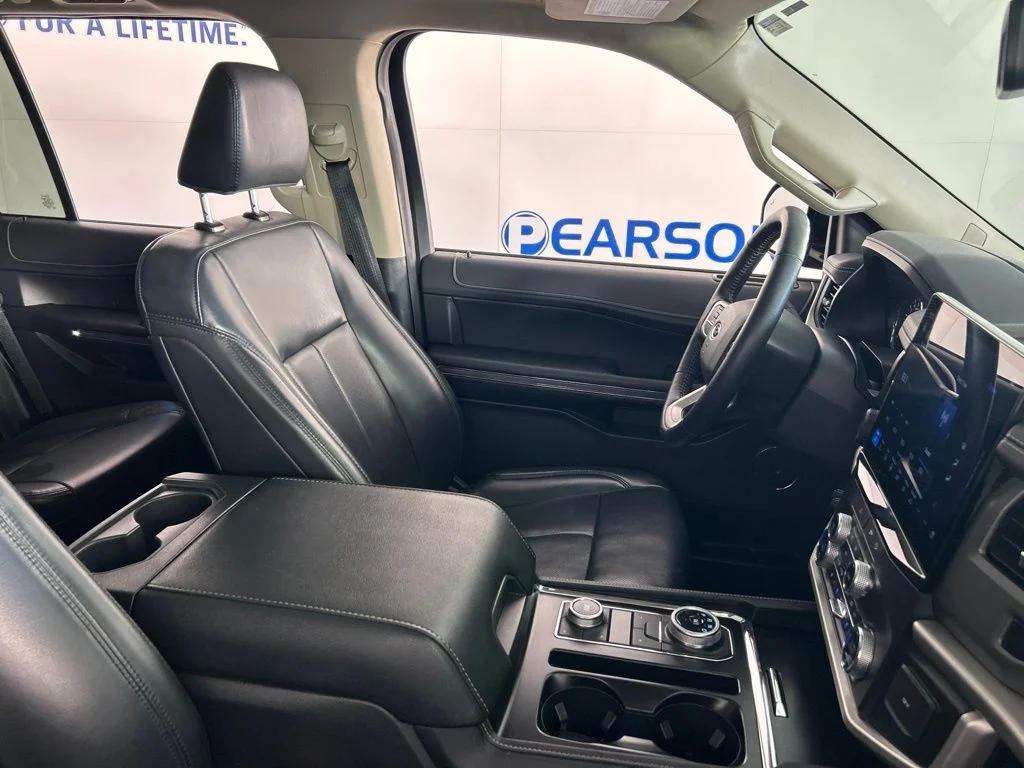 Used 2022 Black Ford XLT image 28