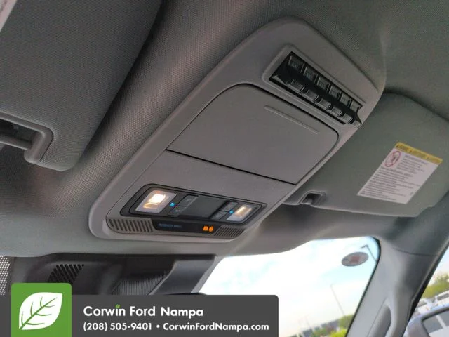 New 2026 Oxford White Ford XLT image 21