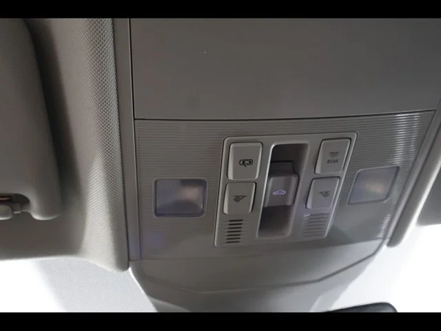 2025 Volkswagen Jetta SE - Photo 18