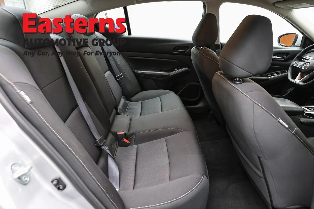 Used 2023 Silver Nissan 2.5 SV image 23