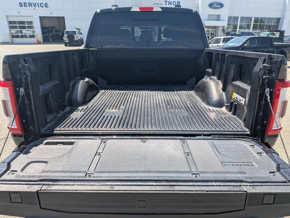 Used 2023 Black Ford Lariat 4wd Supercrew image 7
