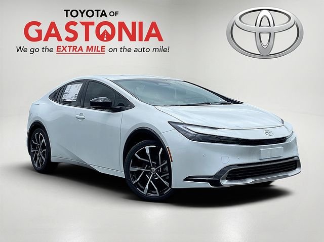 2026 Toyota Prius XSE's photo