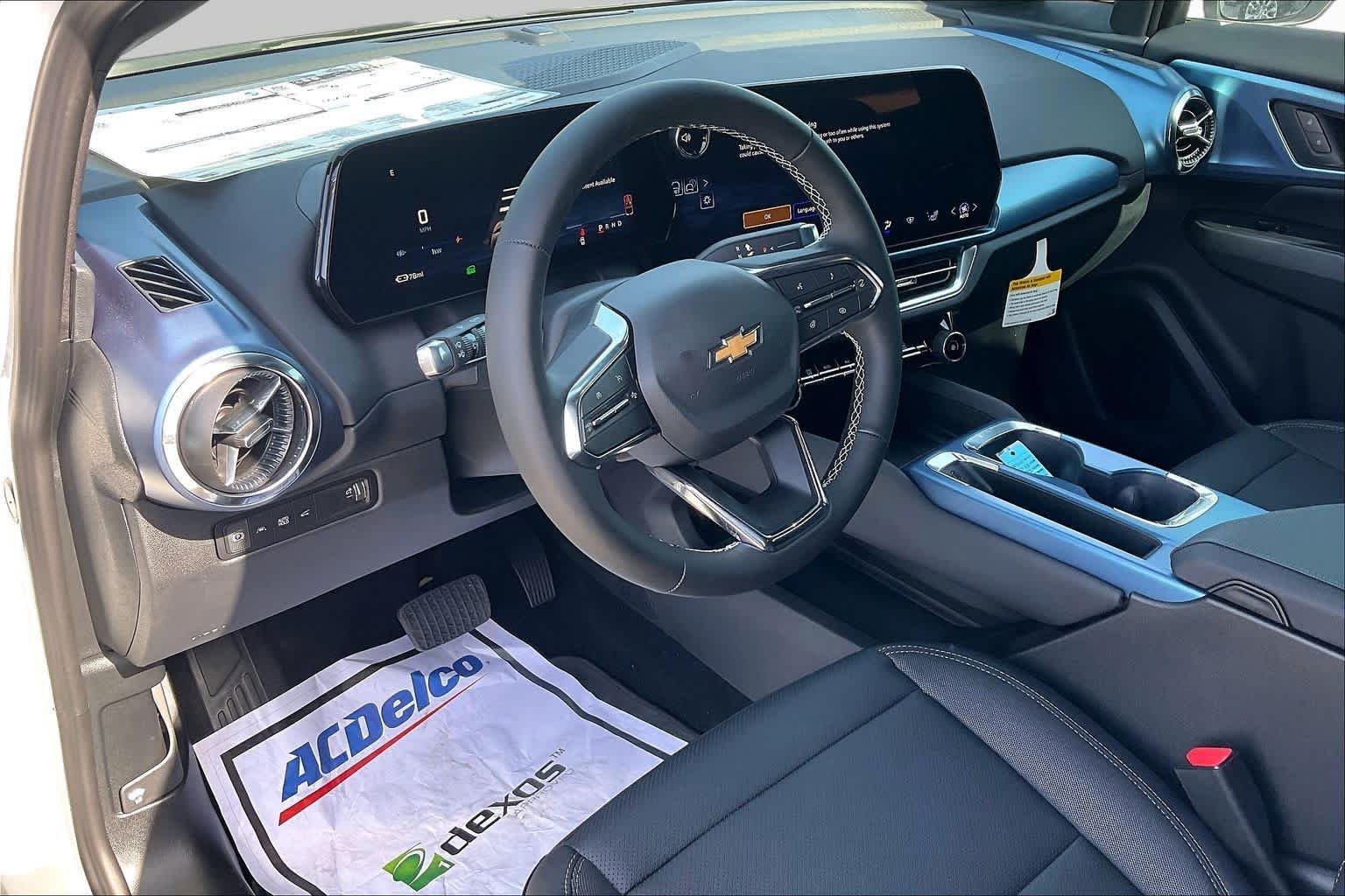 2026 Chevrolet Equinox EV 2LT - Photo 8