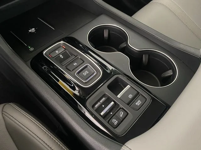 2025 Honda Pilot EX-L - Photo 30