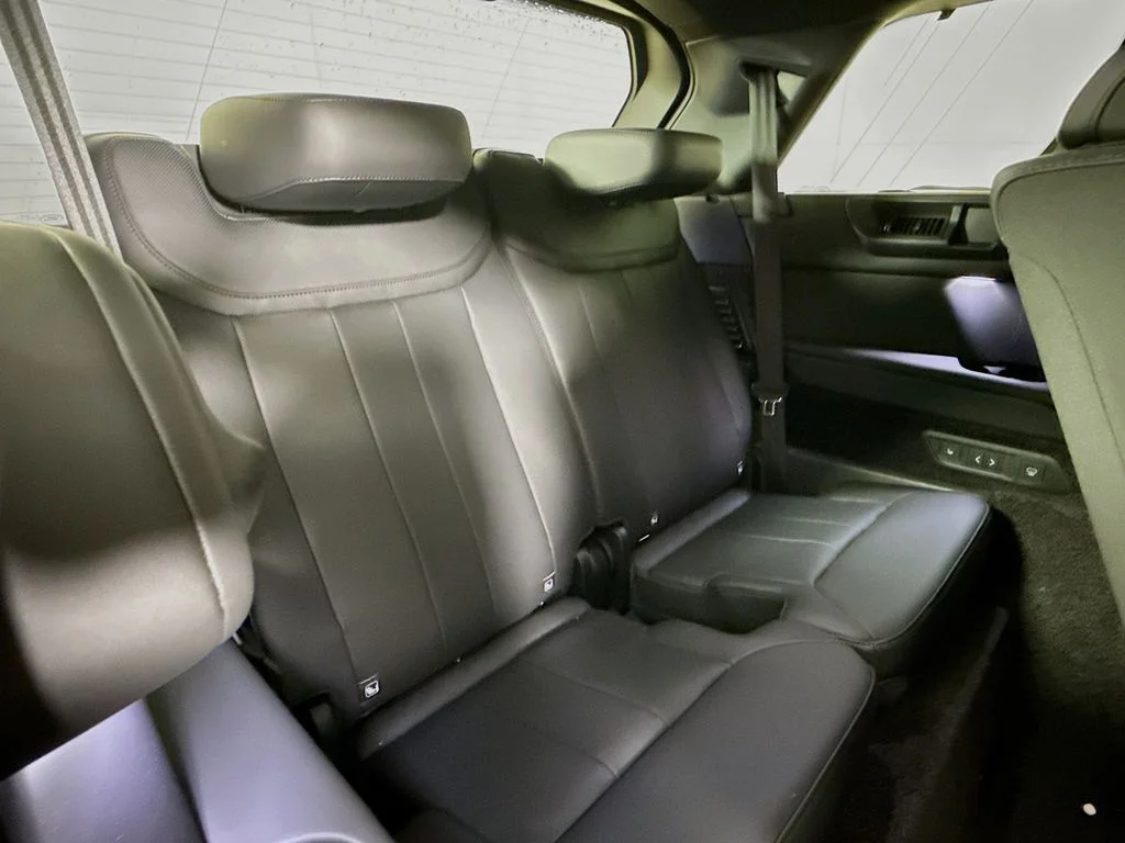 Certified Used 2025 Black Land Rover Autobiography image 30